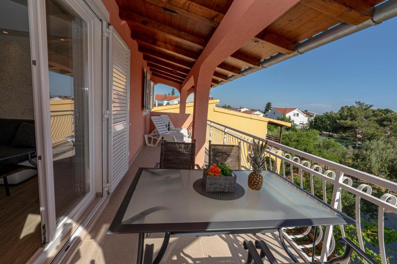Seaview & Balcony Apartment Petra ยาดริยา ภายนอก รูปภาพ