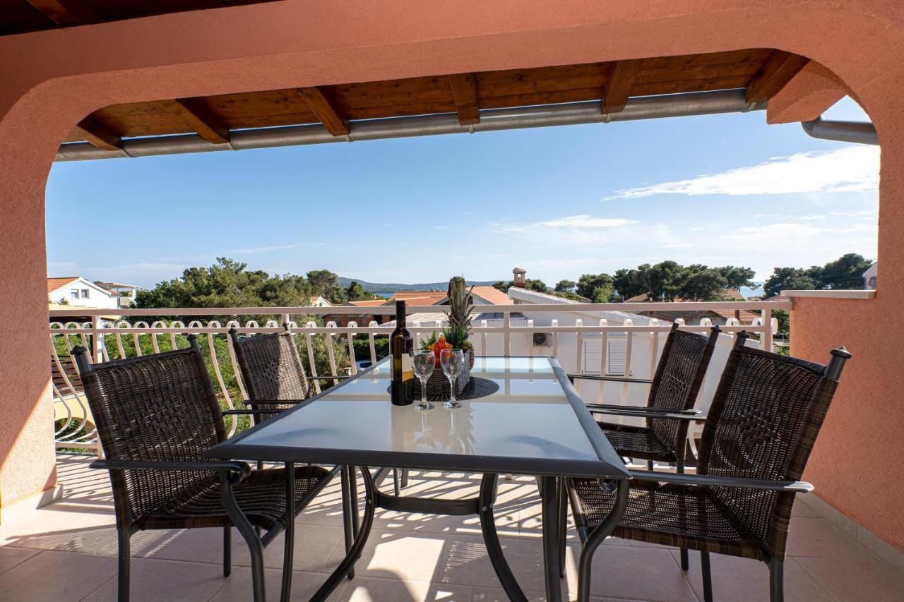 Seaview & Balcony Apartment Petra ยาดริยา ภายนอก รูปภาพ