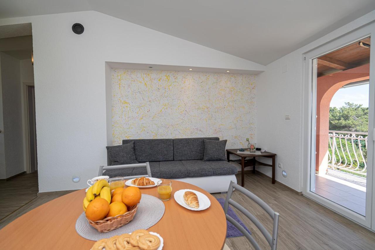 Seaview & Balcony Apartment Petra ยาดริยา ภายนอก รูปภาพ